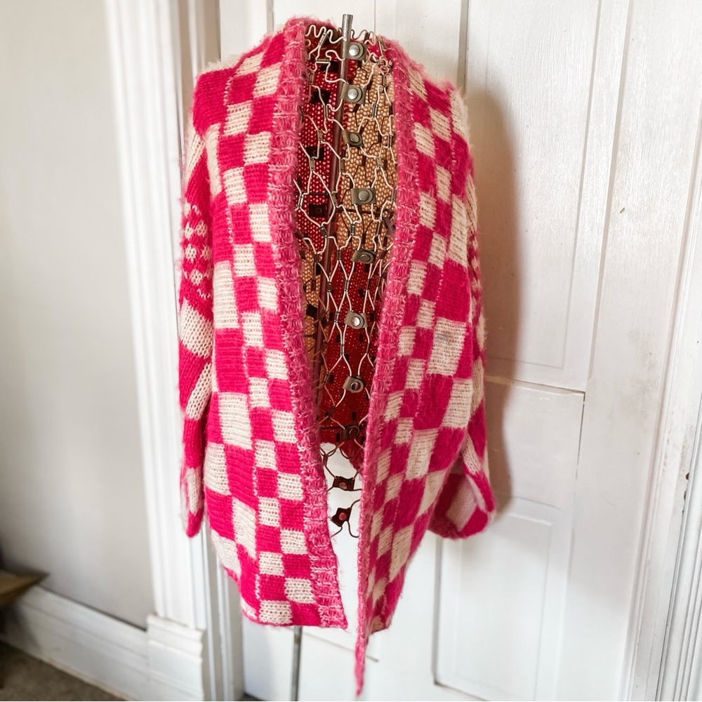 Fucshia Pink & White Checkered Cardigan-EUC